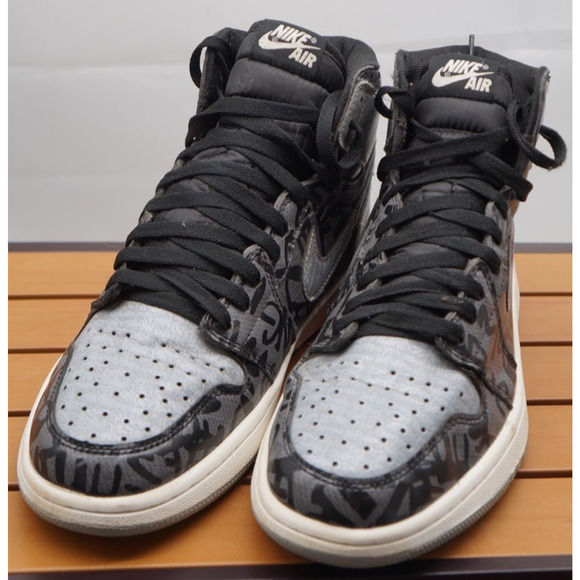 Men’s Size 11 Nike Air Jordan 1 Retro High OG Rebellionaire NICE!! 555088-036 - Picture 3 of 9